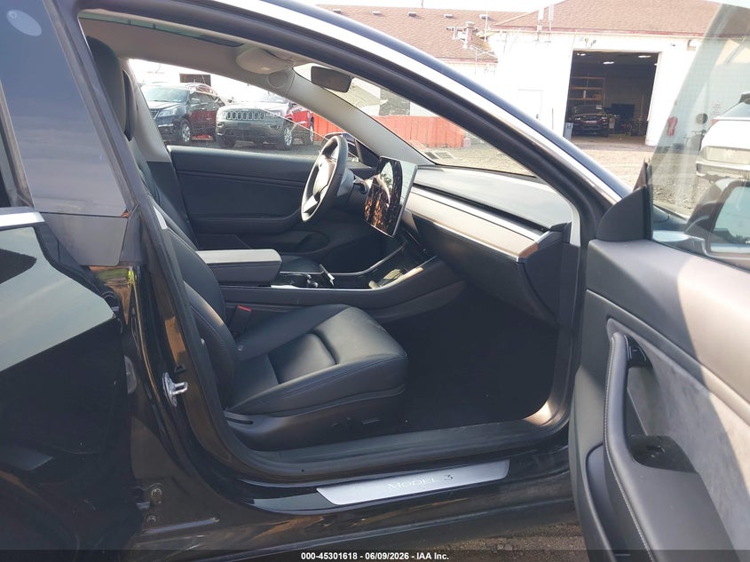 2020 Tesla Model 3 VIN 5YJ3E1EB2LF599777 IAAI salvage auction — REAR END, Salvage Title, sold $3,750 on 2026-07-30 (photo 5)