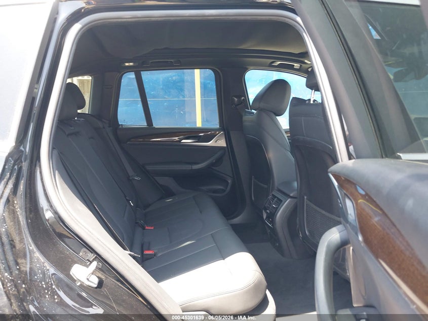 2019 BMW X3 VIN 5UXTR7C50KLF31673 IAAI salvage auction — REAR END, Salvage Title, sold $7,900 on 2026-07-22 (photo 8)