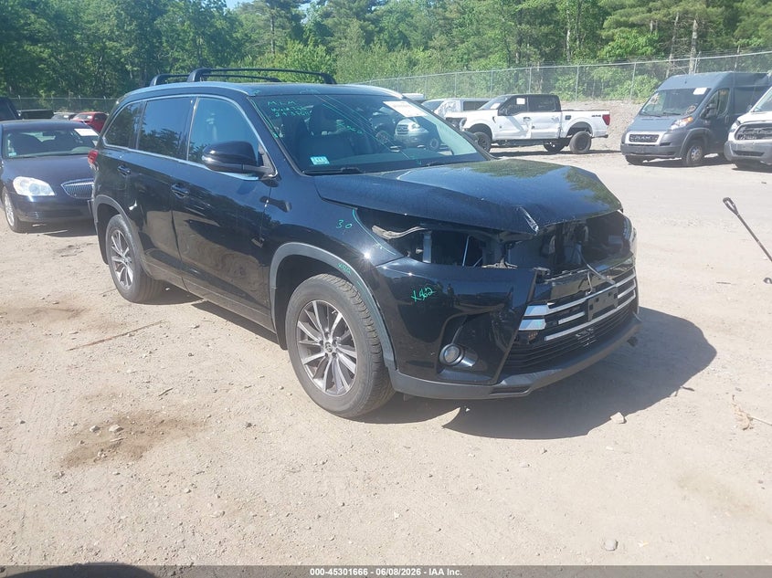 2018 Toyota Highlander VIN 5TDJZRFHXJS531149 IAAI salvage auction — FRONT END, Salvage (Idaho), sold $10,400 on 2026-07-31 (photo 1)