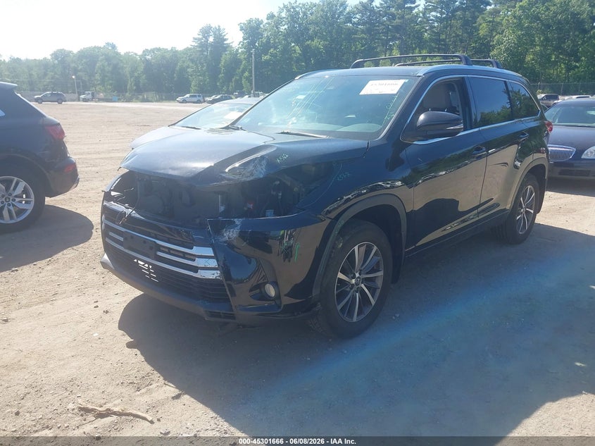 2018 Toyota Highlander VIN 5TDJZRFHXJS531149 IAAI salvage auction — FRONT END, Salvage (Idaho), sold $10,400 on 2026-07-31 (photo 2)