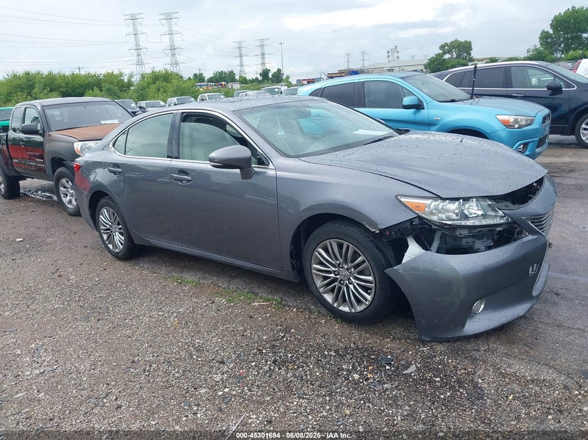 2013 Lexus ES VIN JTHBK1GG9D2017464 IAAI salvage auction — FRONT END, Salvage Title, sold $2,550 on 2026-07-20 (photo 1)