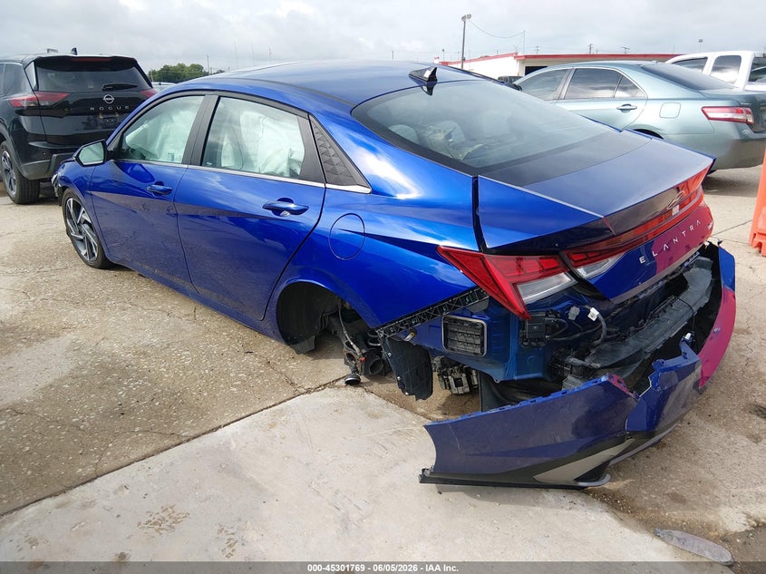2025 Hyundai Elantra VIN KMHLP4DG1SU910772 IAAI salvage auction — RIGHT SIDE, Salvage Title, sold $2,550 on 2026-07-13 (photo 3)