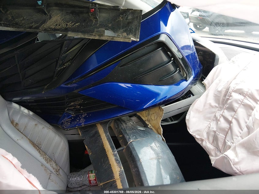 2025 Hyundai Elantra VIN KMHLP4DG1SU910772 IAAI salvage auction — RIGHT SIDE, Salvage Title, sold $2,550 on 2026-07-13 (photo 5)