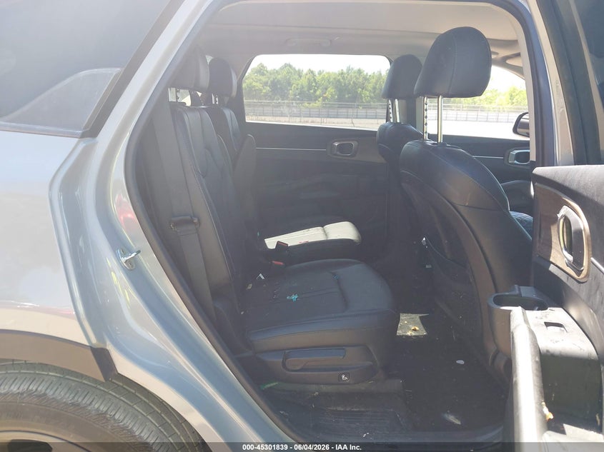 2022 Kia Sorento VIN 5XYRHDLF7NG096184 IAAI salvage auction — WATER/FLOOD, Salvage Title, sold $9,975 on 2026-07-24 (photo 8)