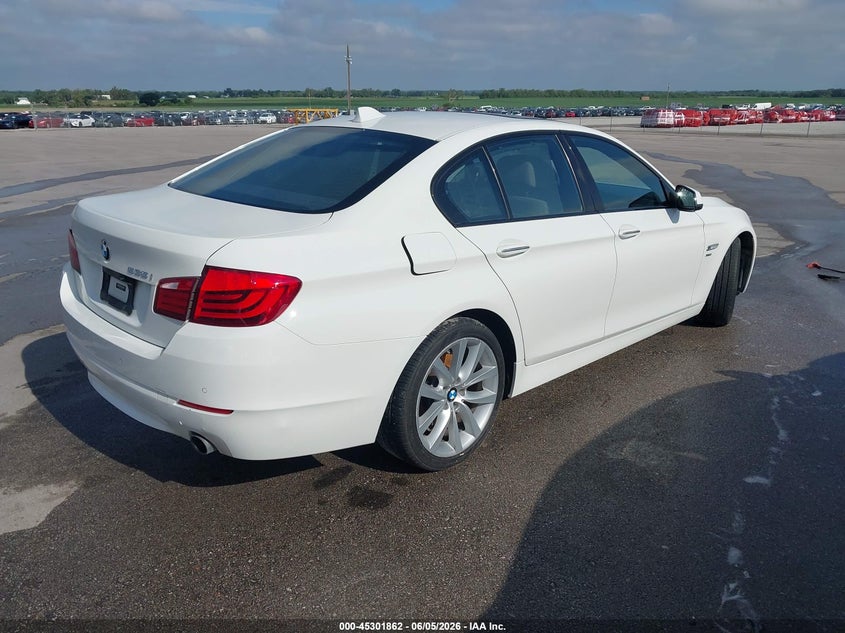2012 BMW 5er VIN WBAFU7C57CDU57042 IAAI salvage auction — LEFT SIDE, Salvage Title, sold $600 on 2026-07-09 (photo 4)