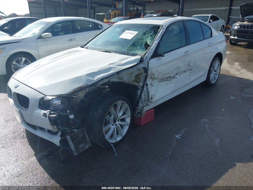2012 BMW 5er VIN WBAFU7C57CDU57042 IAAI salvage auction — LEFT SIDE, Salvage Title, sold $600 on 2026-07-09 (photo 6)
