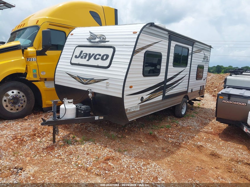 2019 Jayco Other VIN 1UJBJ0AJXJ17B0383 IAAI salvage auction — HAIL, Salvage (Missouri), sold $3,150 on 2026-07-29 (photo 2)