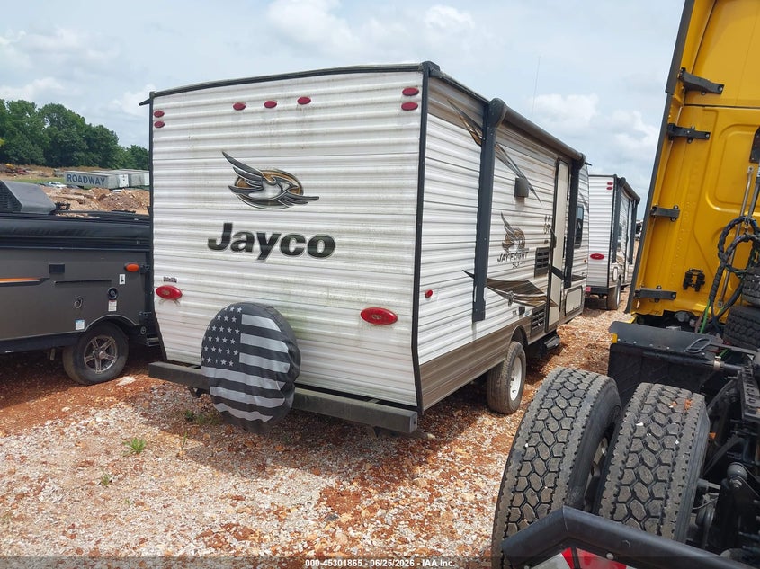 2019 Jayco Other VIN 1UJBJ0AJXJ17B0383 IAAI salvage auction — HAIL, Salvage (Missouri), sold $3,150 on 2026-07-29 (photo 4)