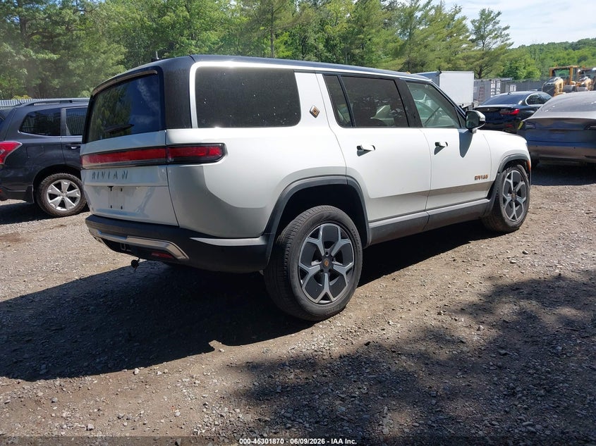 2024 Rivian R1s VIN 7PDSGABA6RN042505 IAAI salvage auction — LEFT FRONT, Salvage Title, sold $16,450 on 2026-08-12 (photo 4)