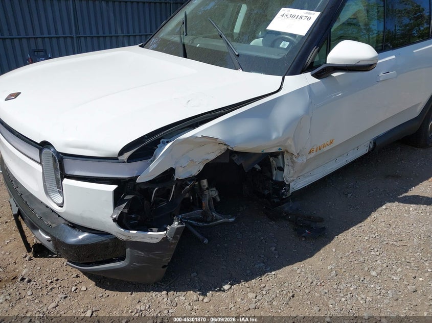 2024 Rivian R1s VIN 7PDSGABA6RN042505 IAAI salvage auction — LEFT FRONT, Salvage Title, sold $16,450 on 2026-08-12 (photo 6)