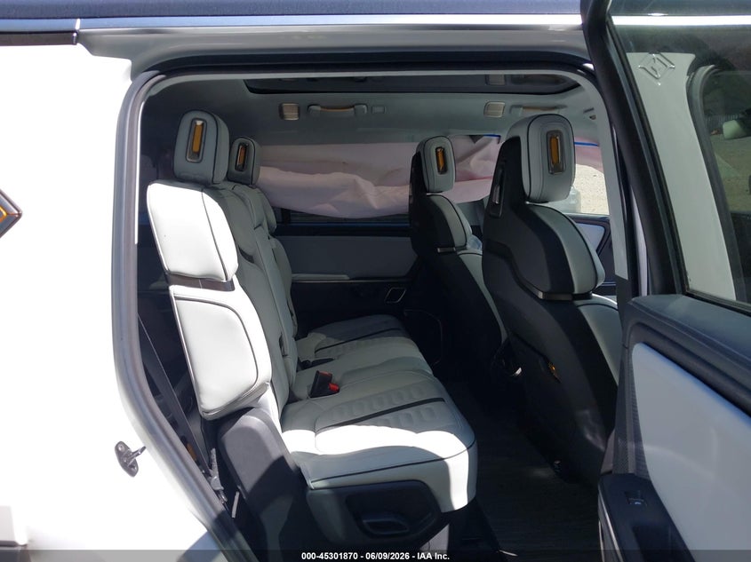 2024 Rivian R1s VIN 7PDSGABA6RN042505 IAAI salvage auction — LEFT FRONT, Salvage Title, sold $16,450 on 2026-08-12 (photo 8)