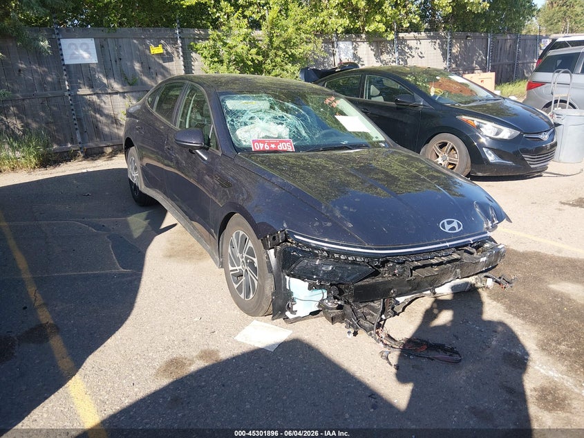 2026 Hyundai Sonata VIN KMHL24JJ9TA164900 IAAI salvage auction — FRONT & REAR, Salvage Title, sold $2,050 on 2026-07-07 (photo 1)