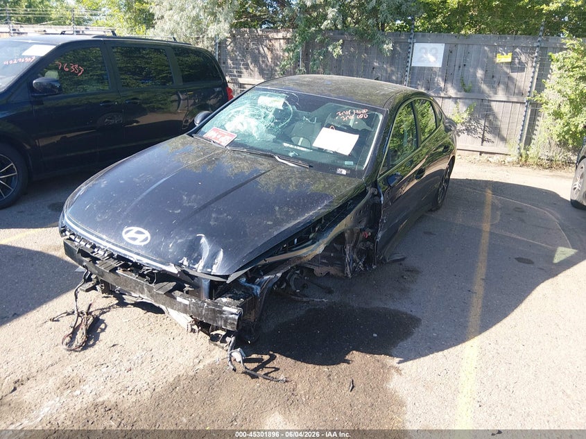 2026 Hyundai Sonata VIN KMHL24JJ9TA164900 IAAI salvage auction — FRONT & REAR, Salvage Title, sold $2,050 on 2026-07-07 (photo 2)