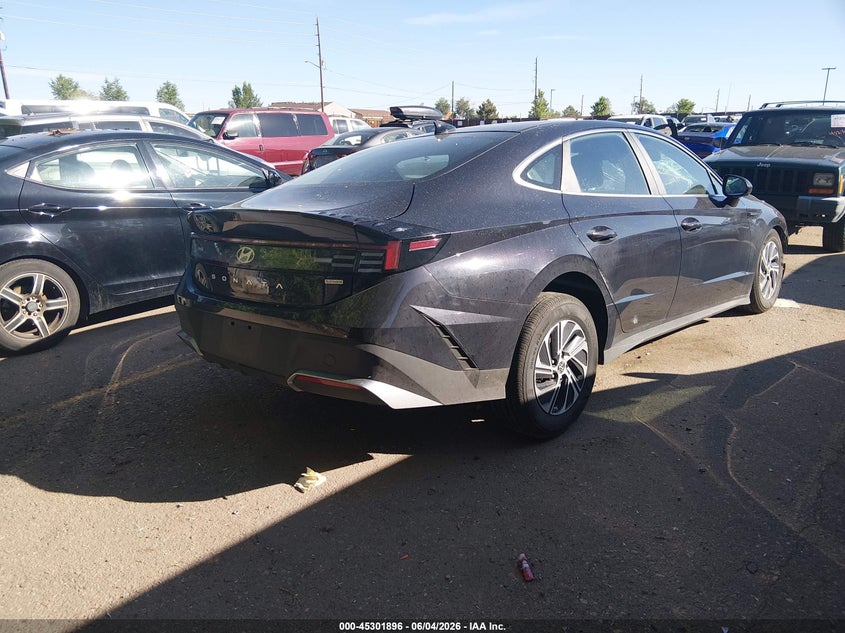 2026 Hyundai Sonata VIN KMHL24JJ9TA164900 IAAI salvage auction — FRONT & REAR, Salvage Title, sold $2,050 on 2026-07-07 (photo 4)