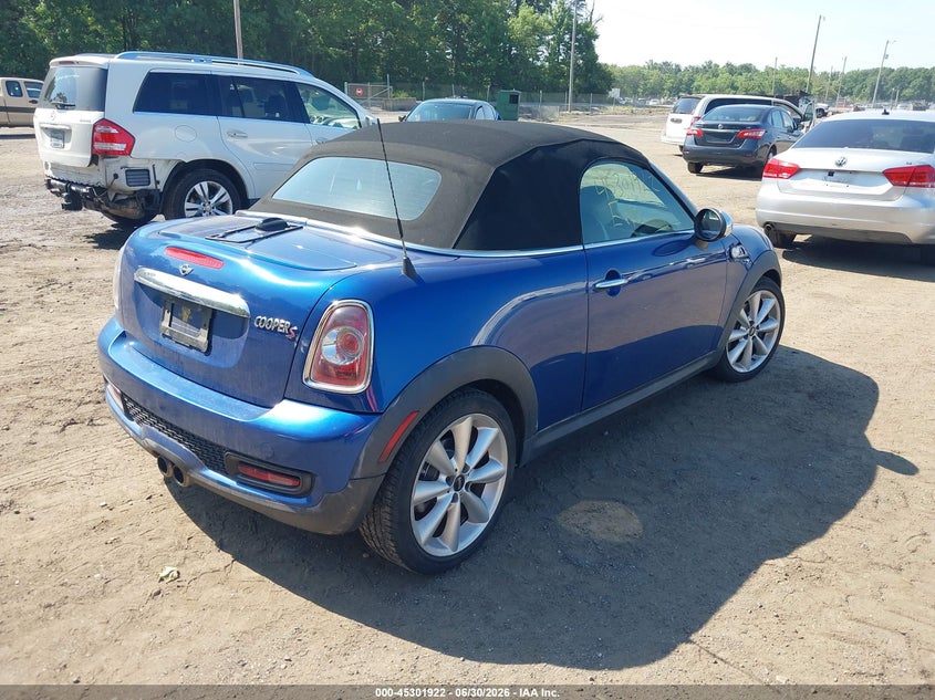 2013 Mini Roadster VIN WMWSY3C55DT565260 IAAI salvage auction — LEFT SIDE, Salvage - Greater Than 75% (Maryland), sold $25 on 2026-07-29 (photo 4)