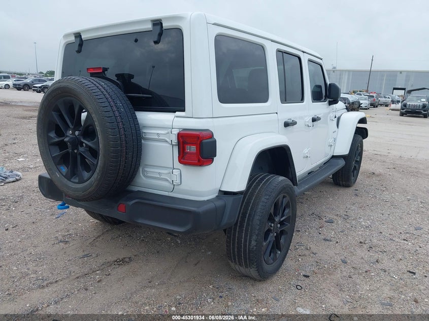 2022 Jeep Wrangler / VIN 1C4JJXP66NW108227 IAAI salvage auction — FRONT END, Salvage Title, sold $10,900 on 2026-08-13 (photo 4)