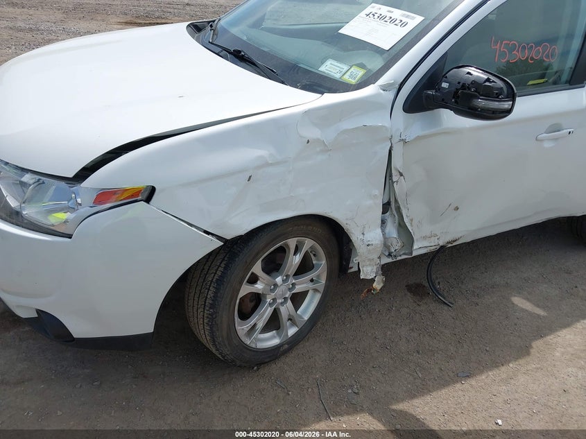 2014 Mitsubishi Outlander VIN JA4AZ3A37EZ015693 IAAI salvage auction — LEFT SIDE, Salvage Title, sold $475 on 2026-07-21 (photo 6)