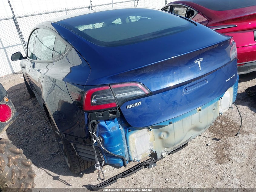2022 Tesla Model 3 VIN 5YJ3E1EB3NF290435 IAAI salvage auction — FRONT & REAR, Clear (Oklahoma), sold $5,300 on 2026-08-01 (photo 3)