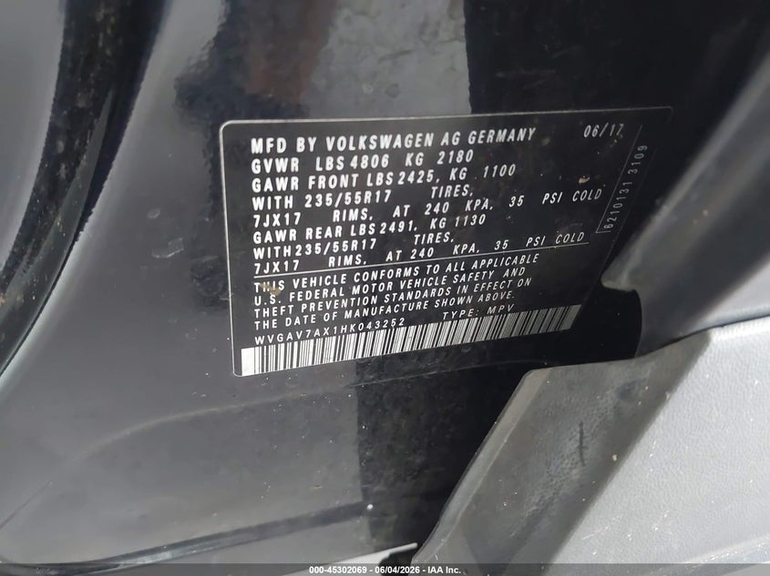 2017 Volkswagen Tiguan VIN WVGAV7AX1HK043252 IAAI salvage auction — FRONT END, Salvage Title, sold $1,500 on 2026-07-08 (photo 9)
