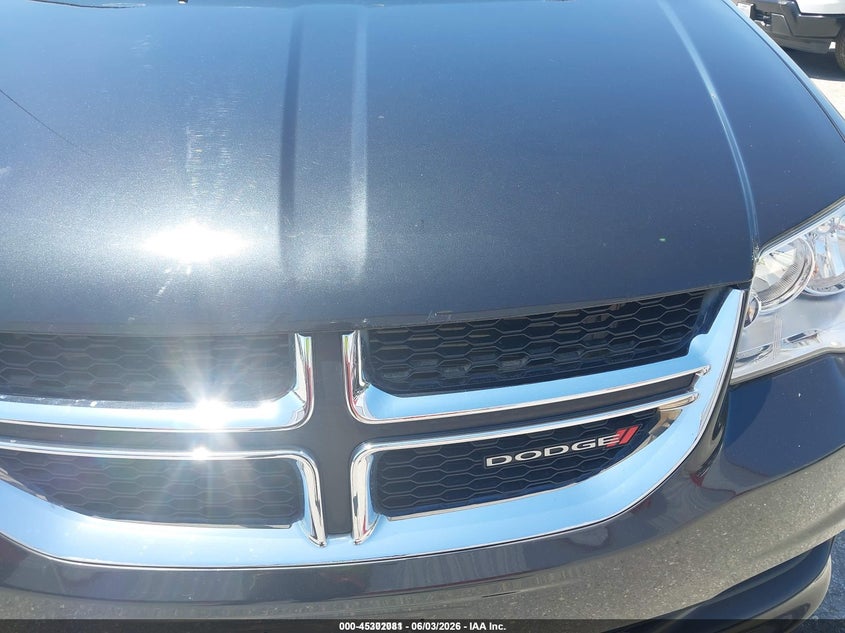2017 Dodge Grand caravan VIN 2C4RDGBG6HR824679 IAAI salvage auction — NORMAL WEAR, Sf97 (Maryland), sold $25 on 2026-07-21 (photo 6)