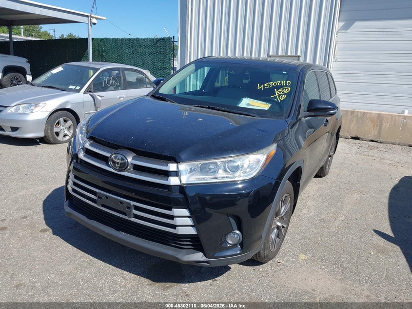 2017 Toyota Highlander VIN 5TDBZRFH6HS381779 IAAI salvage auction — NORMAL WEAR, Salvage Title, sold $10,600 on 2026-07-14 (photo 2)