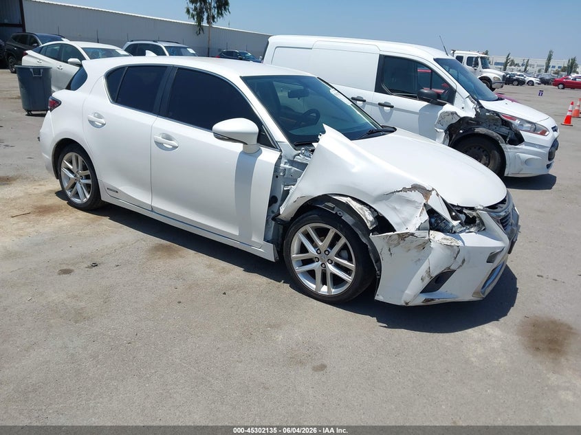 2017 Lexus Ct VIN JTHKD5BH0H2288064 IAAI salvage auction — RIGHT FRONT, Salvage Title, sold $3,550 on 2026-07-27 (photo 1)