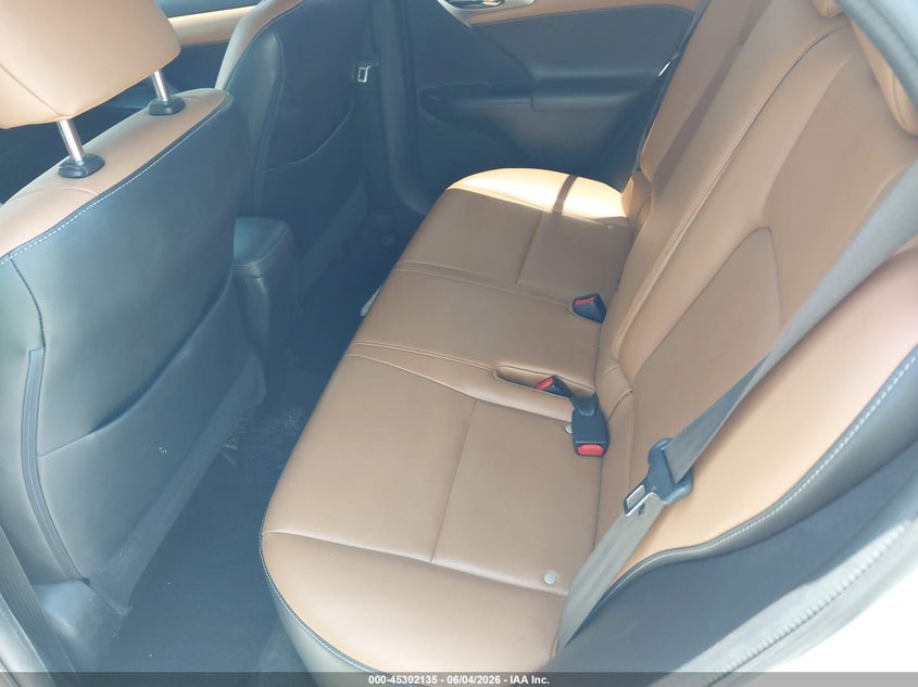 2017 Lexus Ct VIN JTHKD5BH0H2288064 IAAI salvage auction — RIGHT FRONT, Salvage Title, sold $3,550 on 2026-07-27 (photo 8)