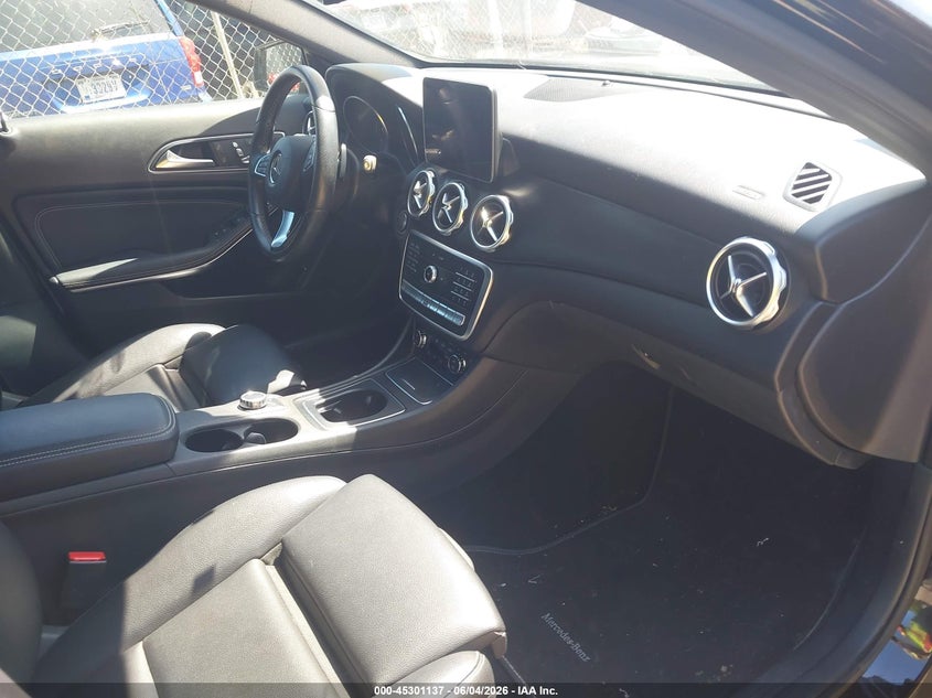 2018 Mercedes-benz Gla-klasse VIN WDCTG4GB8JJ468877 IAAI salvage auction — LEFT SIDE, Salvage (Rhode Island), sold $5,800 on 2026-07-28 (photo 5)