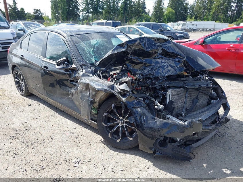 2017 BMW 3er VIN WBA8E5G59HNU22413 IAAI salvage auction — FRONT END, Salvage (West Virginia), sold $400 on 2026-08-12 (photo 1)