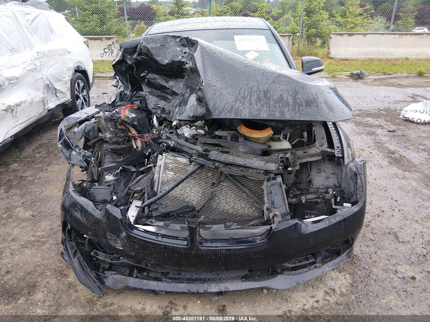 2017 BMW 3er VIN WBA8E5G59HNU22413 IAAI salvage auction — FRONT END, Salvage (West Virginia), sold $400 on 2026-08-12 (photo 6)