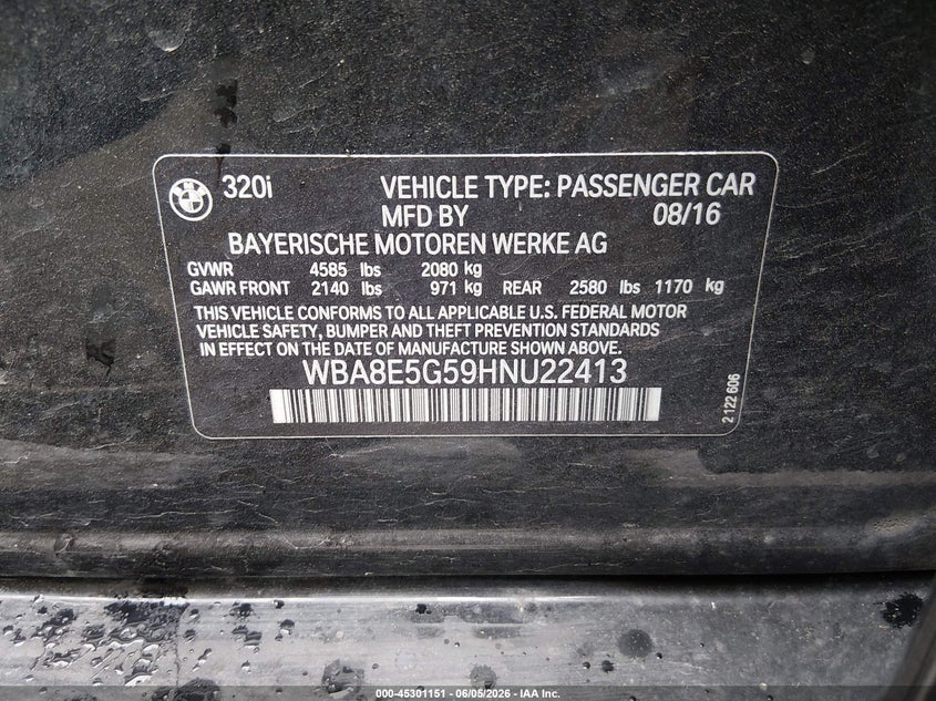 2017 BMW 3er VIN WBA8E5G59HNU22413 IAAI salvage auction — FRONT END, Salvage (West Virginia), sold $400 on 2026-08-12 (photo 9)