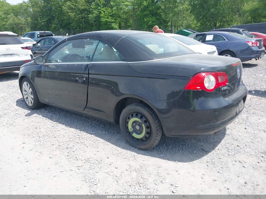 2010 Volkswagen Eos VIN WVWBA7AH2AV011427 IAAI salvage auction — NORMAL WEAR, Clear (New York), sold $325 on 2026-07-14 (photo 3)