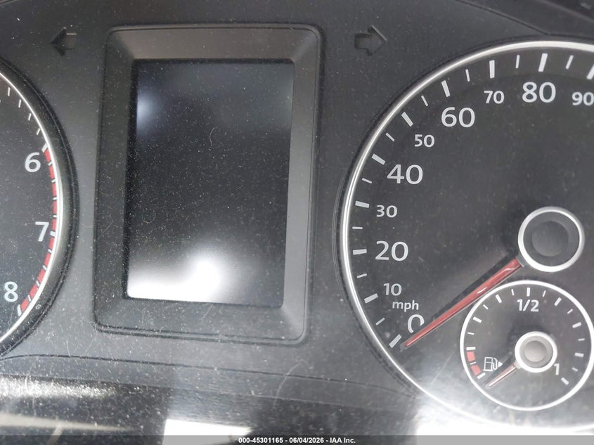 2010 Volkswagen Eos VIN WVWBA7AH2AV011427 IAAI salvage auction — NORMAL WEAR, Clear (New York), sold $325 on 2026-07-14 (photo 7)