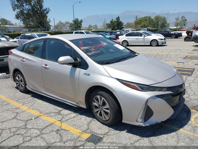 2017 Toyota Prius VIN JTDKARFP6H3003171 IAAI salvage auction — LEFT FRONT, Salvage (California), sold $4,950 on 2026-07-28 (photo 1)