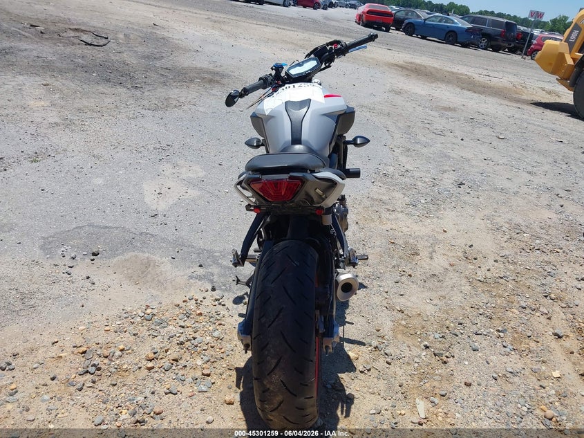 2020 Yamaha Mt VIN JYARM27E3LA005972 IAAI salvage auction — FRONT END, Salvage Title, sold $2,700 on 2026-07-15 (photo 6)