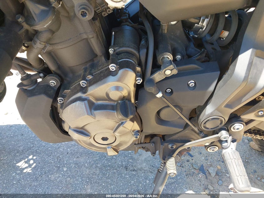 2020 Yamaha Mt VIN JYARM27E3LA005972 IAAI salvage auction — FRONT END, Salvage Title, sold $2,700 on 2026-07-15 (photo 9)