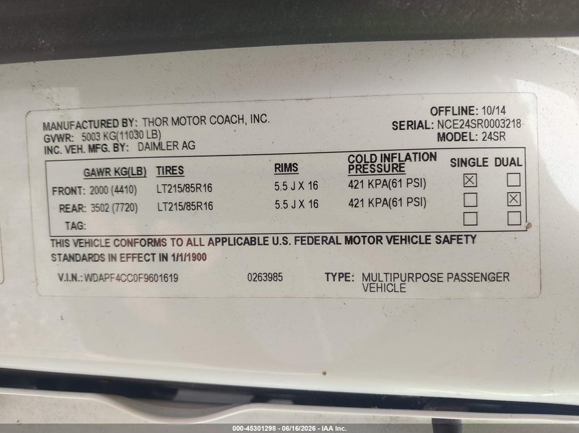 2015 Mercedes-benz Sprinter VIN WDAPF4CC0F9601619 IAAI salvage auction — EXTERIOR BURN, Clear (Tennessee), sold $11,100 on 2026-07-08 (photo 9)