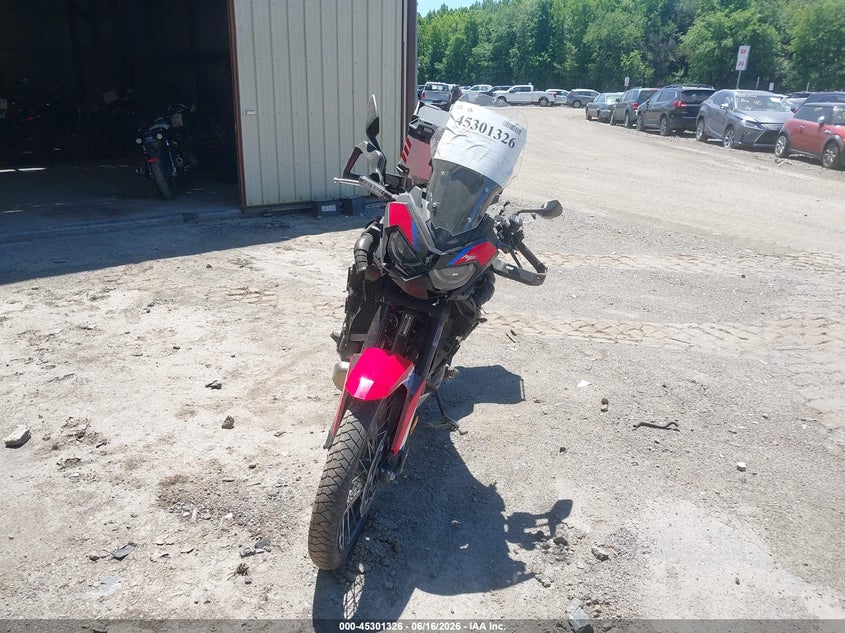 2024 Honda Crf VIN JH2SD1558RK000067 IAAI salvage auction — LEFT SIDE, Salvage - Greater Than 75% (Maryland), sold $5,600 on 2026-07-28 (photo 5)
