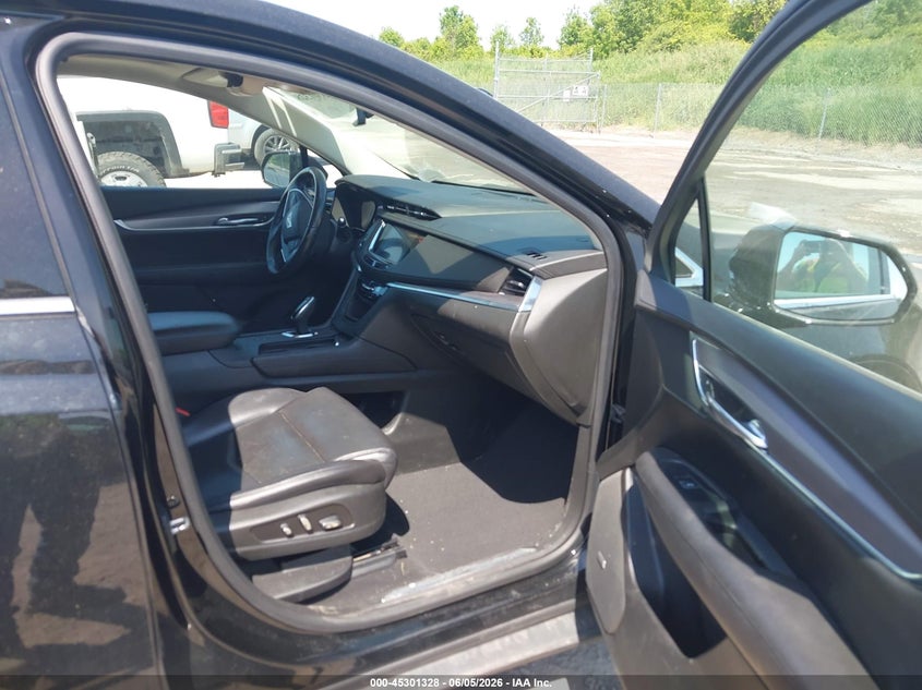 2017 Cadillac Xt5 VIN 1GYKNDRS1HZ200540 IAAI salvage auction — FRONT END, Mv-907A (New York), sold $3,200 on 2026-07-24 (photo 5)