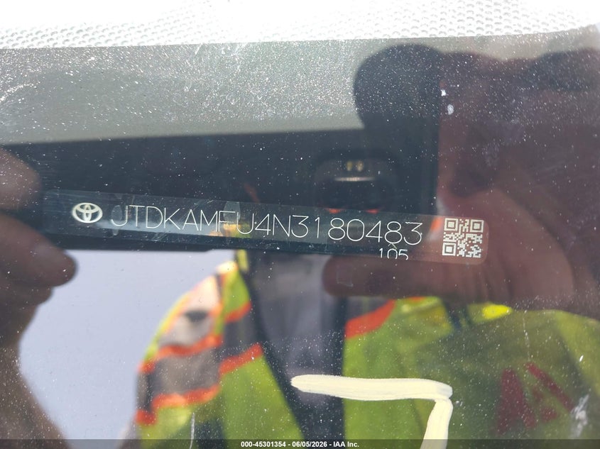 2022 Toyota Prius VIN JTDKAMFU4N3180483 IAAI salvage auction — SIDE, Salvage Title, sold $8,700 on 2026-07-20 (photo 9)