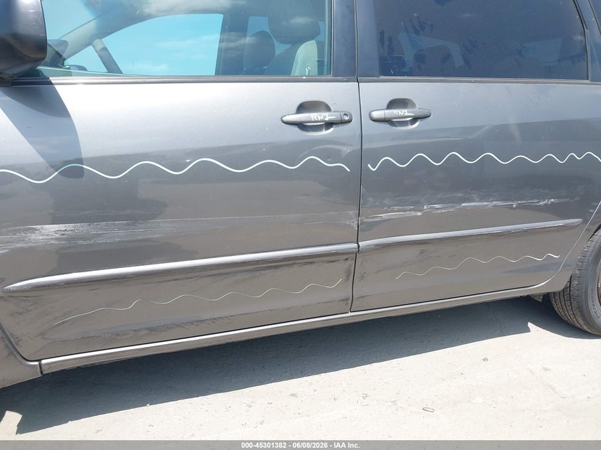 2005 Toyota Sienna VIN 5TDZA23C25S329387 IAAI salvage auction — SIDE, Salvage (California), sold $825 on 2026-07-16 (photo 6)