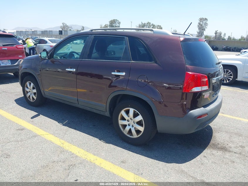 2011 Kia Sorento VIN 5XYKT4A15BG105225 IAAI salvage auction — NORMAL WEAR, Clear - Dealer Only (California), sold $950 on 2026-07-14 (photo 3)