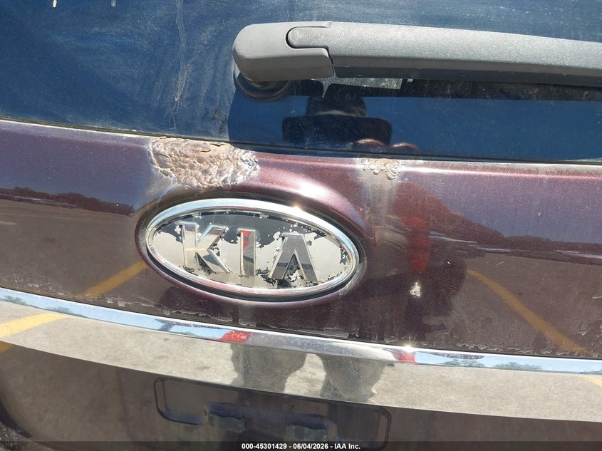 2011 Kia Sorento VIN 5XYKT4A15BG105225 IAAI salvage auction — NORMAL WEAR, Clear - Dealer Only (California), sold $950 on 2026-07-14 (photo 6)