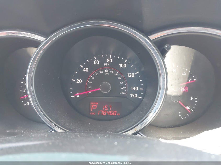 2011 Kia Sorento VIN 5XYKT4A15BG105225 IAAI salvage auction — NORMAL WEAR, Clear - Dealer Only (California), sold $950 on 2026-07-14 (photo 7)