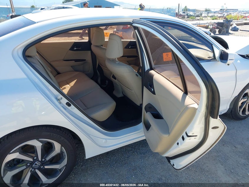 2017 Honda Accord VIN 1HGCR2F8XHA154167 IAAI salvage auction — FRONT END, Salvage Title, sold $1,875 on 2026-07-22 (photo 8)