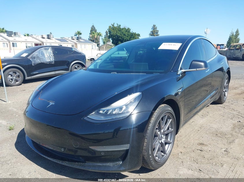 2018 Tesla Model 3 VIN 5YJ3E1EA6JF171635 IAAI salvage auction — RIGHT SIDE, Salvage Title, sold $2,850 on 2026-07-23 (photo 2)