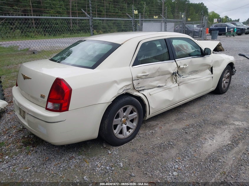 2006 Chrysler 300 VIN 2C3KA53G26H463813 IAAI salvage auction — FRONT END, Salvage (Mississippi), sold $250 on 2026-07-10 (photo 4)