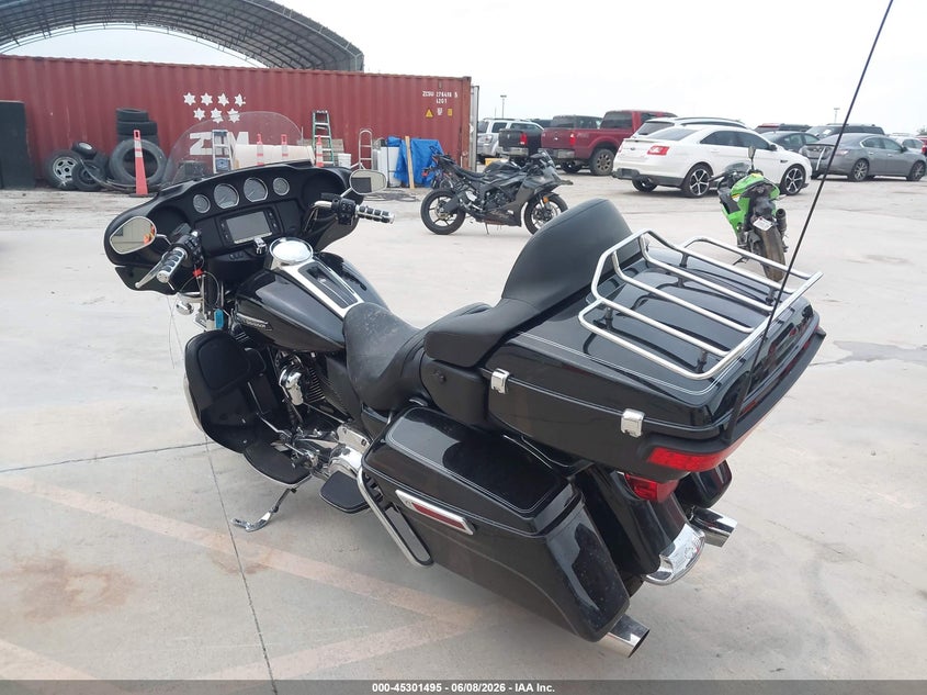 2017 Harley-davidson Electra glide VIN 1HD1FCC15HB636601 IAAI salvage auction — UNKNOWN, Original (Texas), sold $4,250 on 2026-07-29 (photo 3)