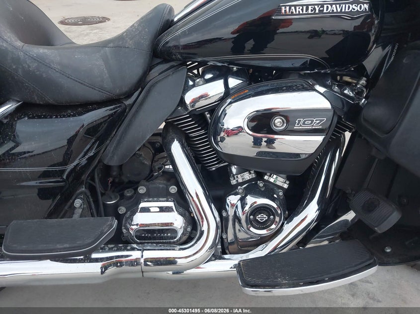 2017 Harley-davidson Electra glide VIN 1HD1FCC15HB636601 IAAI salvage auction — UNKNOWN, Original (Texas), sold $1,050 on 2026-07-27 (photo 8)