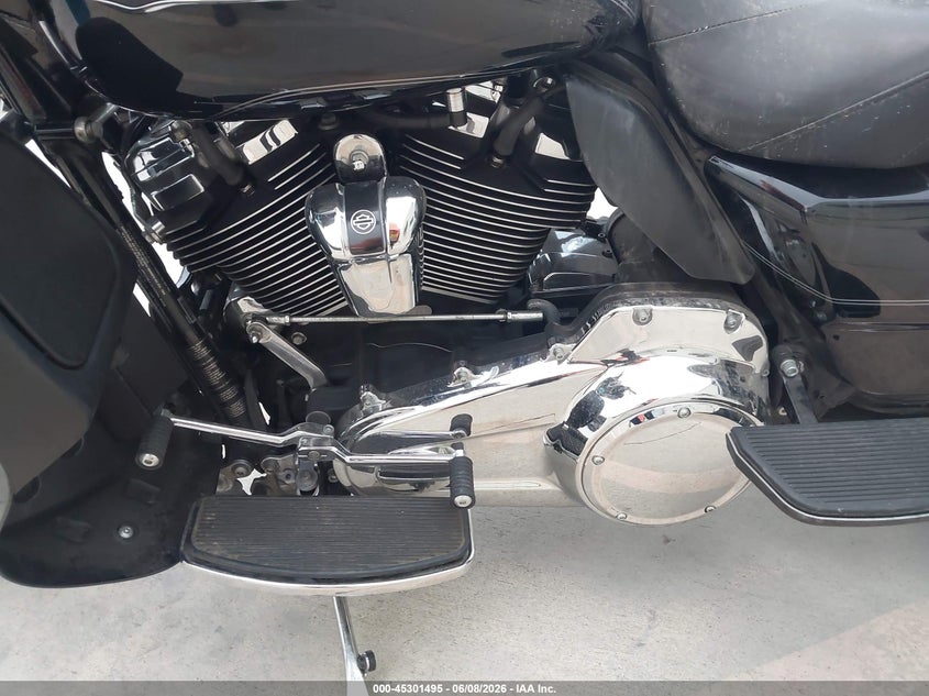 2017 Harley-davidson Electra glide VIN 1HD1FCC15HB636601 IAAI salvage auction — UNKNOWN, Original (Texas), sold $1,050 on 2026-07-27 (photo 9)